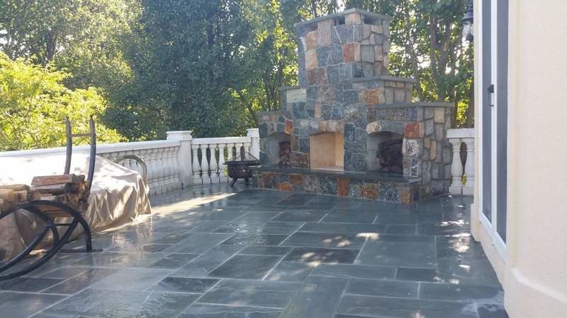 Backyard Hardscape Design and Fireplace
