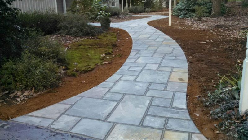 Curved Bluestone Hardscape Walkway