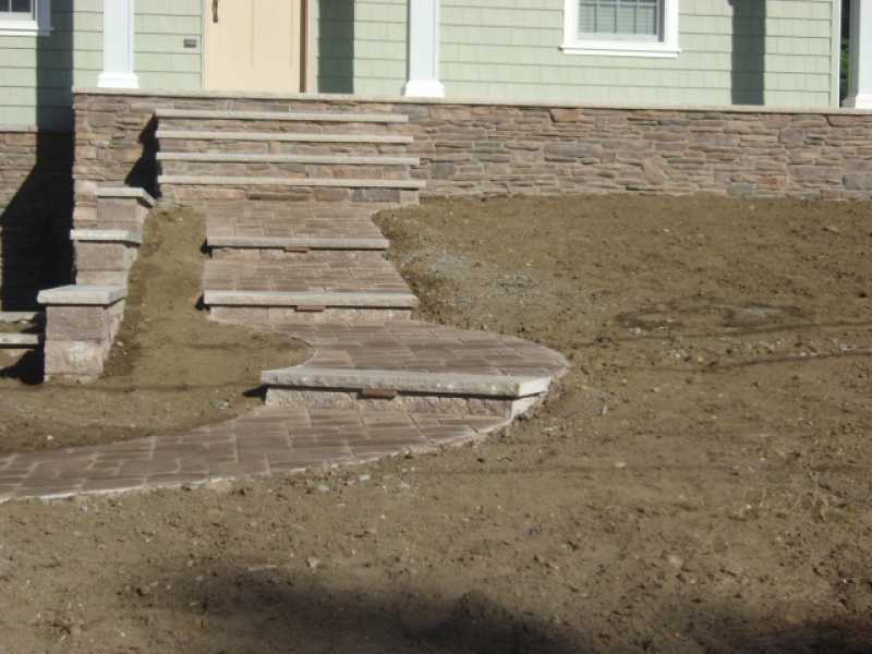 Curved Stone Walkway and Steps in New Jersey