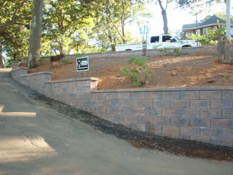 Custom Retaining Wall Along Driveway In New Jersey Millenium Stoneworks - Pictures Of Retaining Walls For Driveways