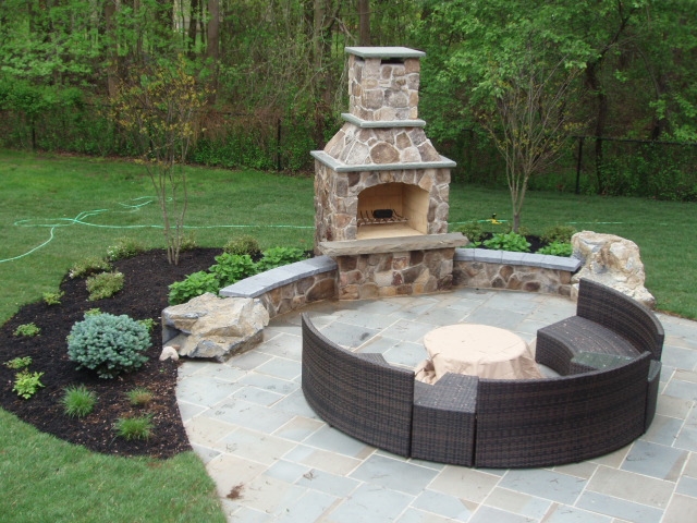 Outdoor Fireplace With Seating, Outdoor Fireplace Landscape Design