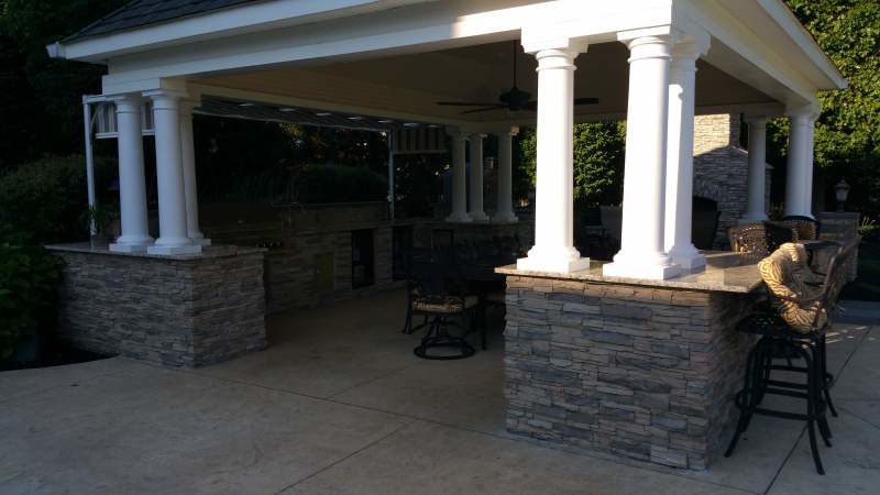 Outdoor Kitchen with Covered Area and Fan