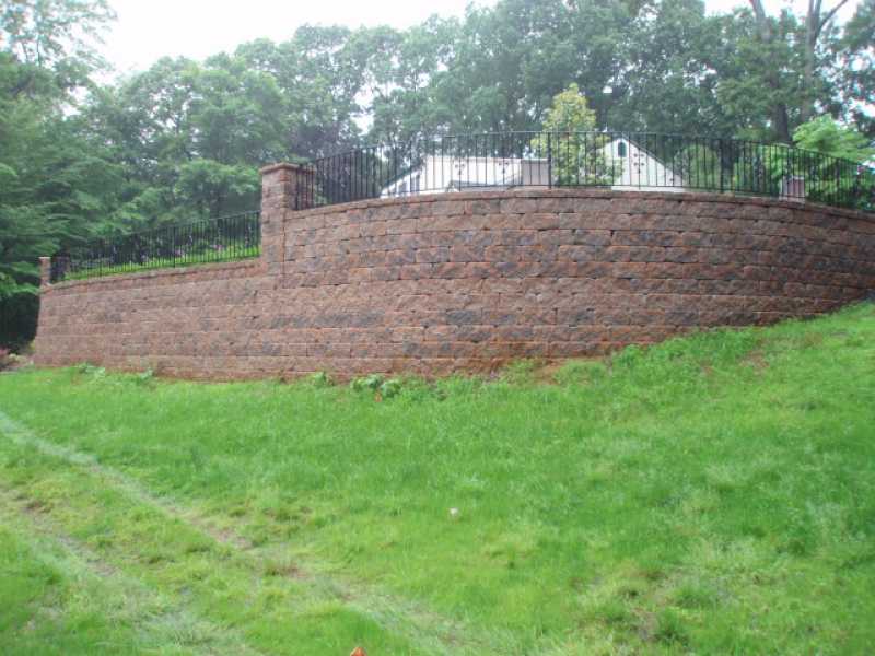 Retaining Wall Custom Design and Landscaping